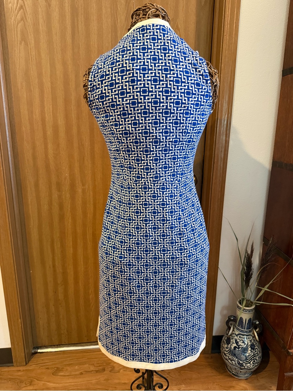 Ann Taylor Blue and White Geometric Halter Midi Dress with V-Neck - Picture 5 of 8